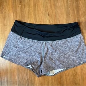 Lululemon 2.5” speed up shorts 12